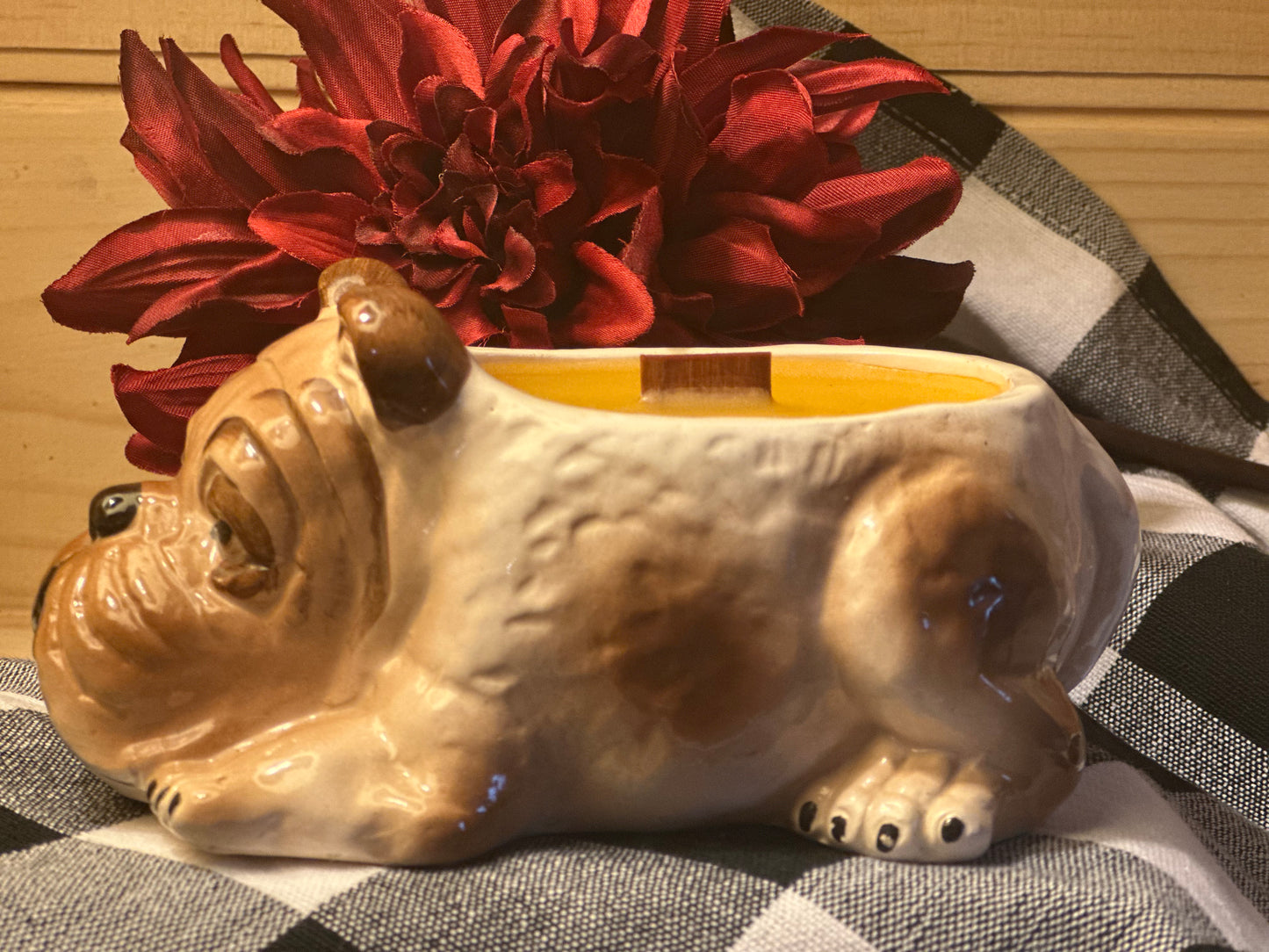 Bulldog Candle