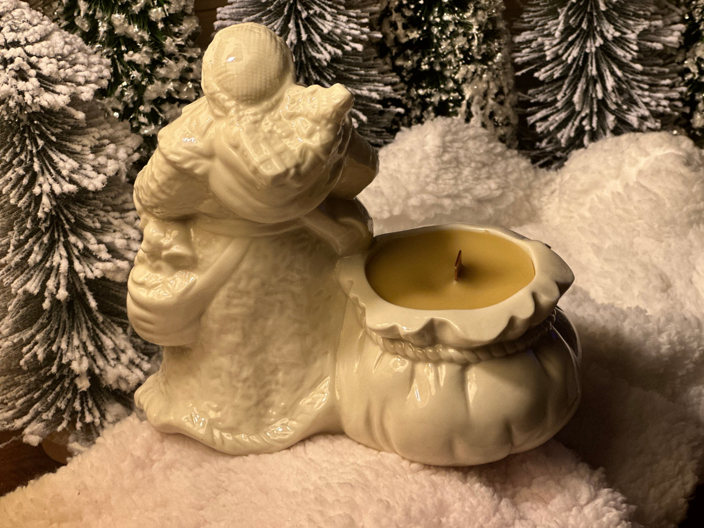 Santa with Tree Vintage Candle