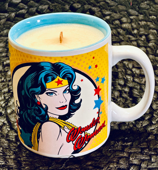 Wonder Woman Aphrodite Mug Candle